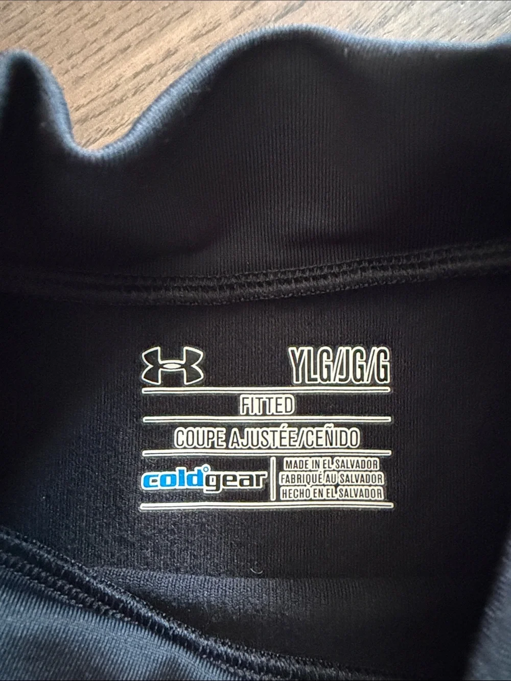 Under Armour Youth Large Black Cold Gear Long Sleeve Fitted Shirt